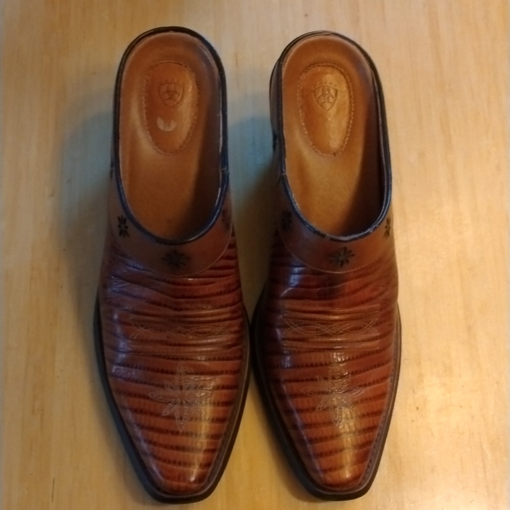 Ariat Desert Star Lizard leather mules
